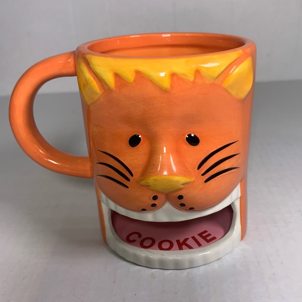 Department 56 Tiger Mug with Cookie Holder